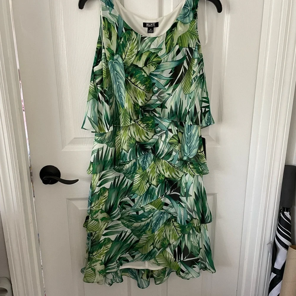 NWT SLNY Palm Print Tiered Dress, Size 10